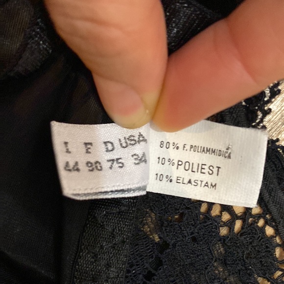 Lisanza Lingerie 4 Piece Set Sz 2 - Picture 13 of 16